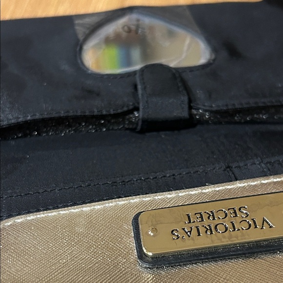 Victoria's Secret Metallic Wristlet - Picture 8 of 16